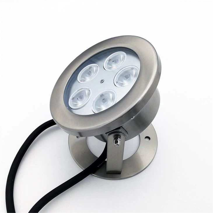 Veealuse led basseini tuled